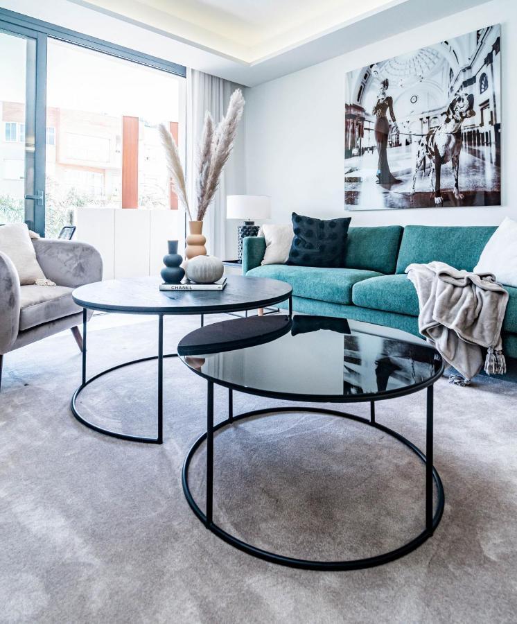 Inf27e- By Roomservices Apartment