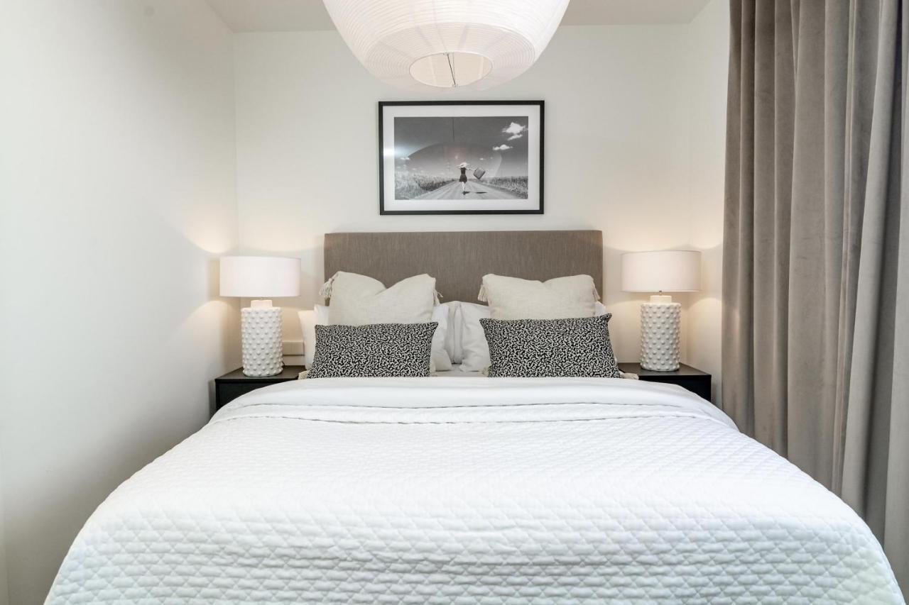 Inf27e- By Roomservices Apartment